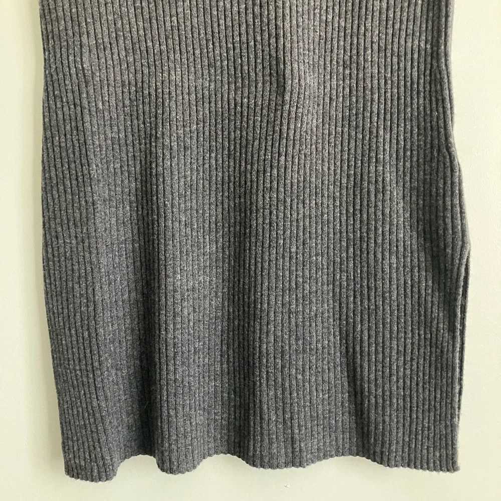 HUGO BOSS Charcoal Grey Ribbed Wool and Cashmere Blend MIDI Skirt Size M NWT - Picture 6 of 15